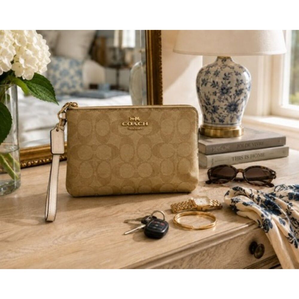 Coach Signature C Khaki Ivory Corner Zip Wristlet Canvas Leather EUC